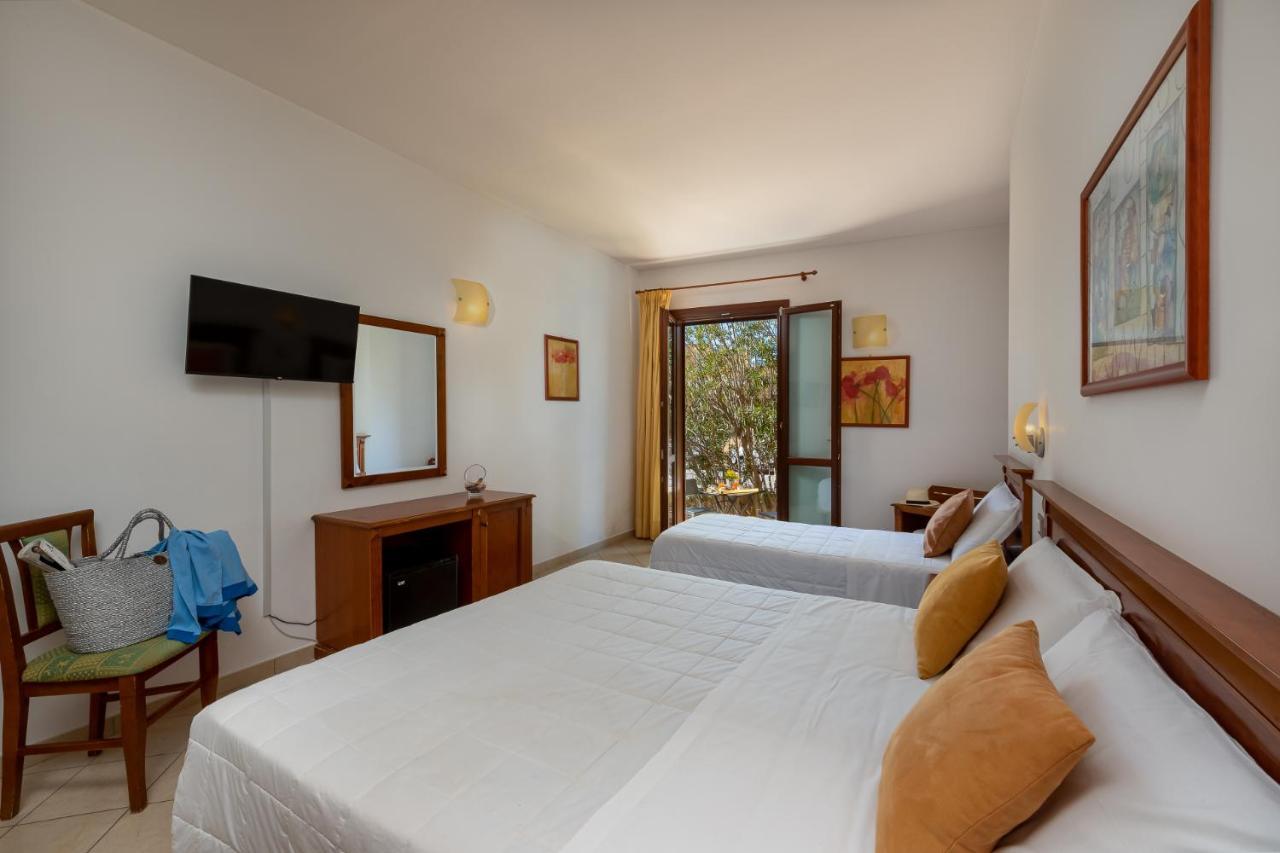 Helios Hotel سان فيتو لو كابو المظهر الخارجي الصورة