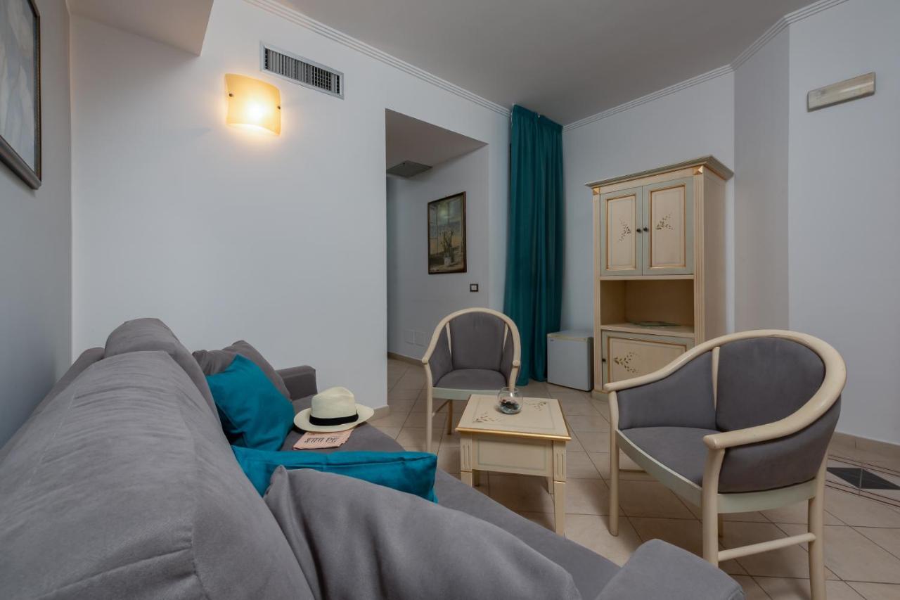 Helios Hotel سان فيتو لو كابو المظهر الخارجي الصورة