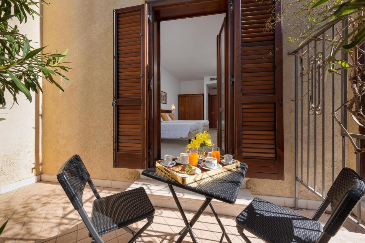 Helios Hotel سان فيتو لو كابو المظهر الخارجي الصورة
